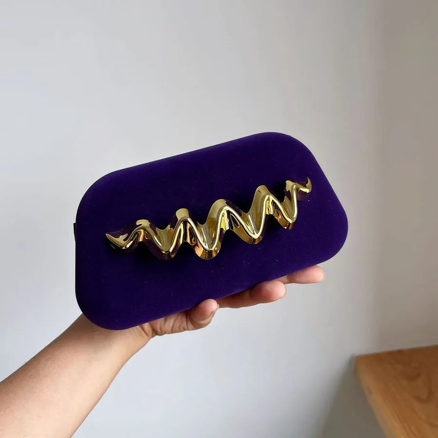 Generous matte texture box bag, metal wave temperament, handheld messenger bag