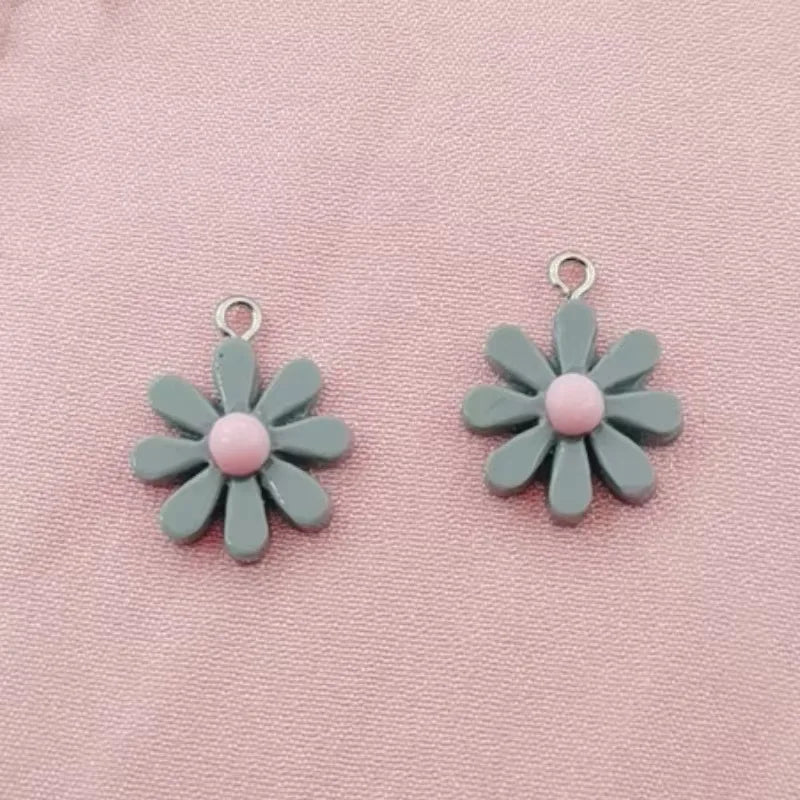 20pcs 17 * 20mm DIY resin acrylic accessories daisy sunflower pendant luggage item bracelet pendant