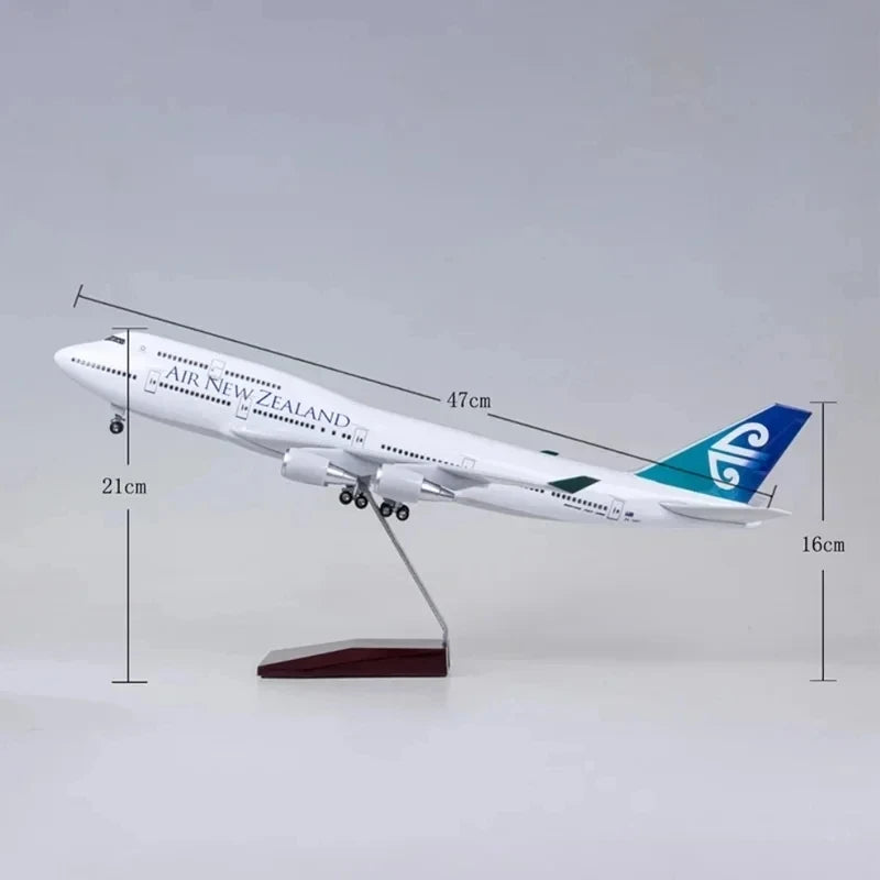 1:150 Scale Planes Model 47cm New Zealand Airways B747 Resin Diecast Airplane Toy With Light And Wheels For Kids Collection Gift