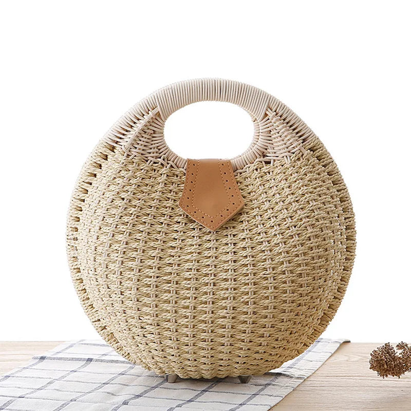 2025 Luxury Hand Woven Holiday Shell Handbags Personality Cute Rattan Bag Casual Small Round Tote Woven Female Fashion Beach Bag