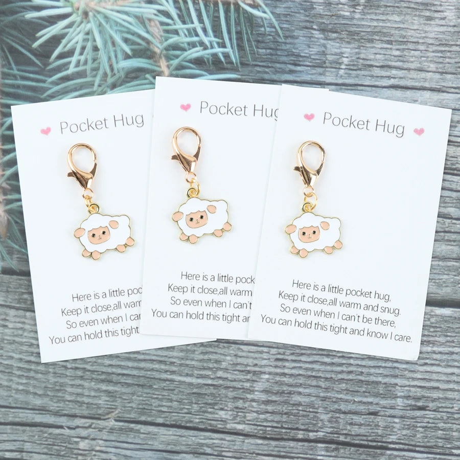 5pcs/10pcs mini sheep keychain, includes a pocket-sized card with encouraging messages, sheep-themed gifts,