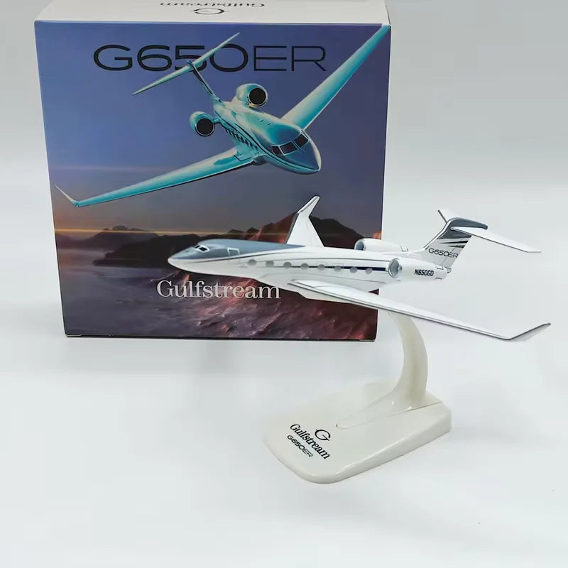 G650ER 1/200 Scale Private Business Jet Model Gulfstream Collectible Display Piece Gift Set for Model Enthusiasts