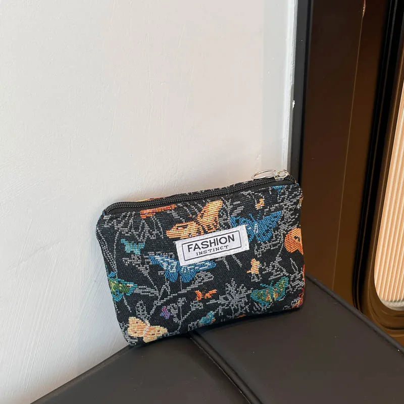 Cosmetic Bag Cute Black and White Elegant Jacquard Canvas Artistic Retro Elegant Flower Convenient Clutch