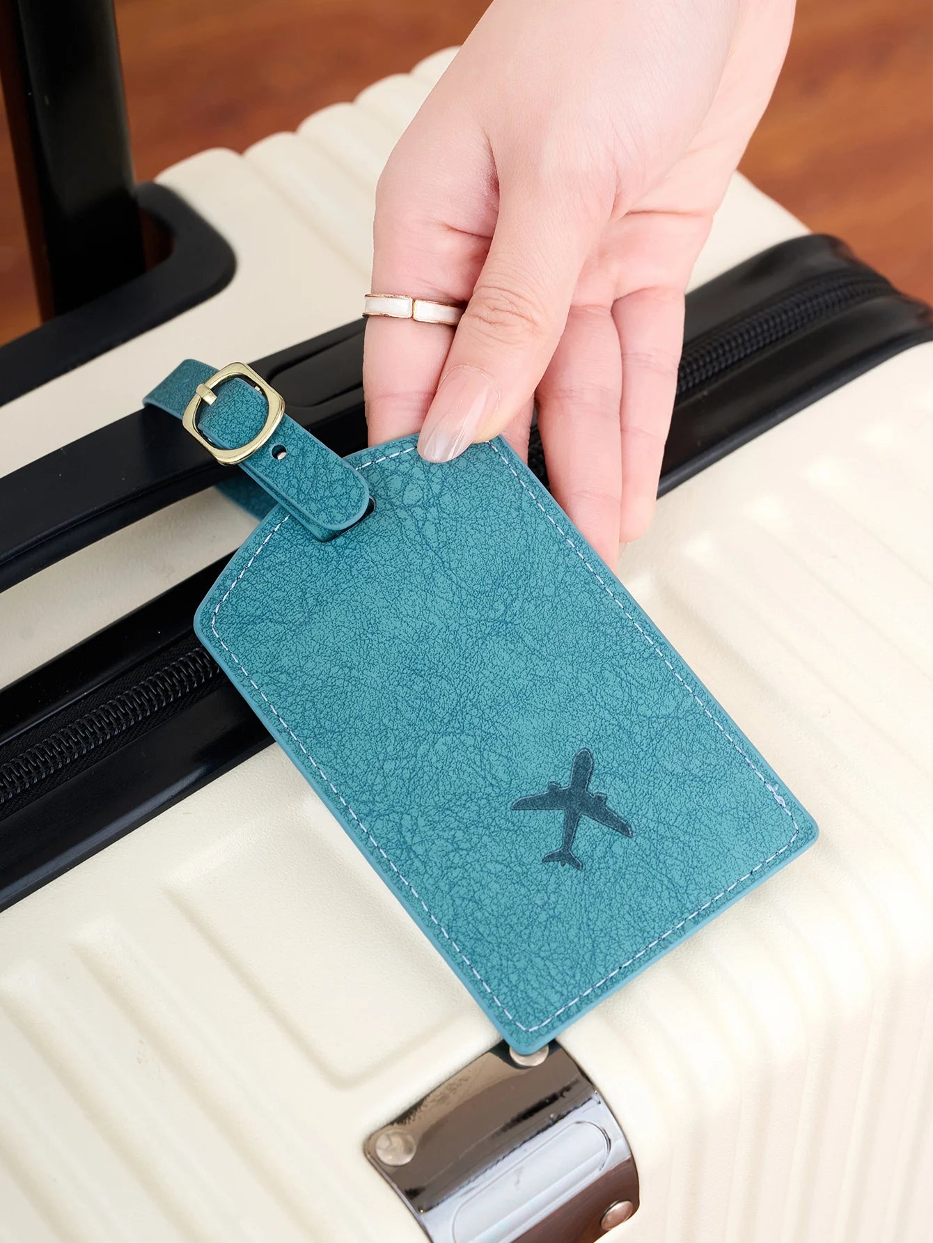1PC Anti-lostPULeather Luggage Tag Privacy Luggage Protector Case for Suitcases and Travel Bags Men and Women Travel Accessories