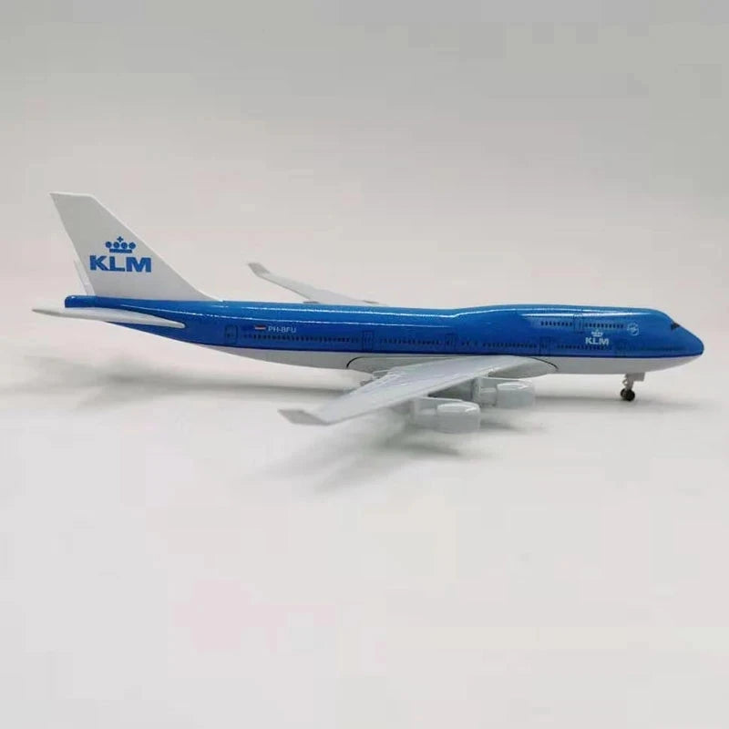 747 Airplane Models Toys 20CM Scale KLM Dutch Alloy Diecast Airport Model for Child Toy Gift and Collection