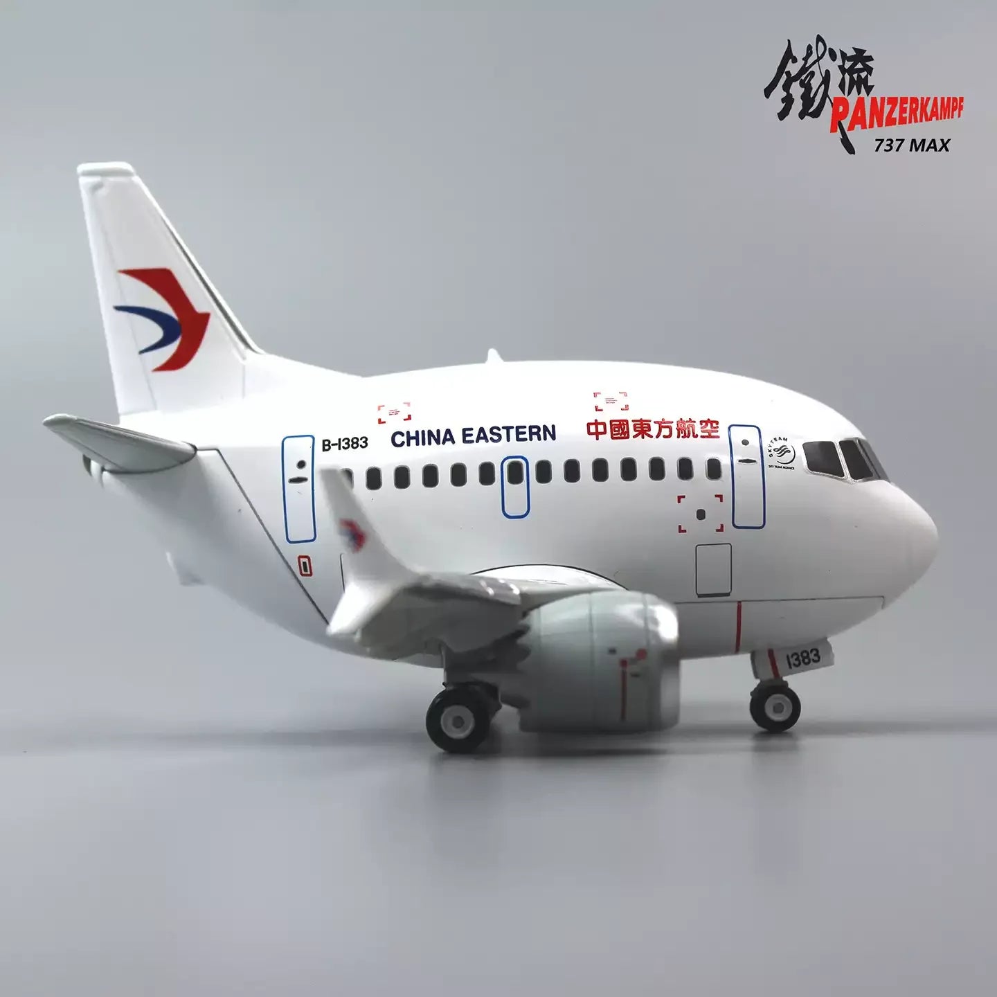 Iron Flow Cartoon Q-Version Airbus A320 NEO 737MAX Aircraft Model Factory Painted Egg Machine Alloy Aircraft Model Holiday Gift