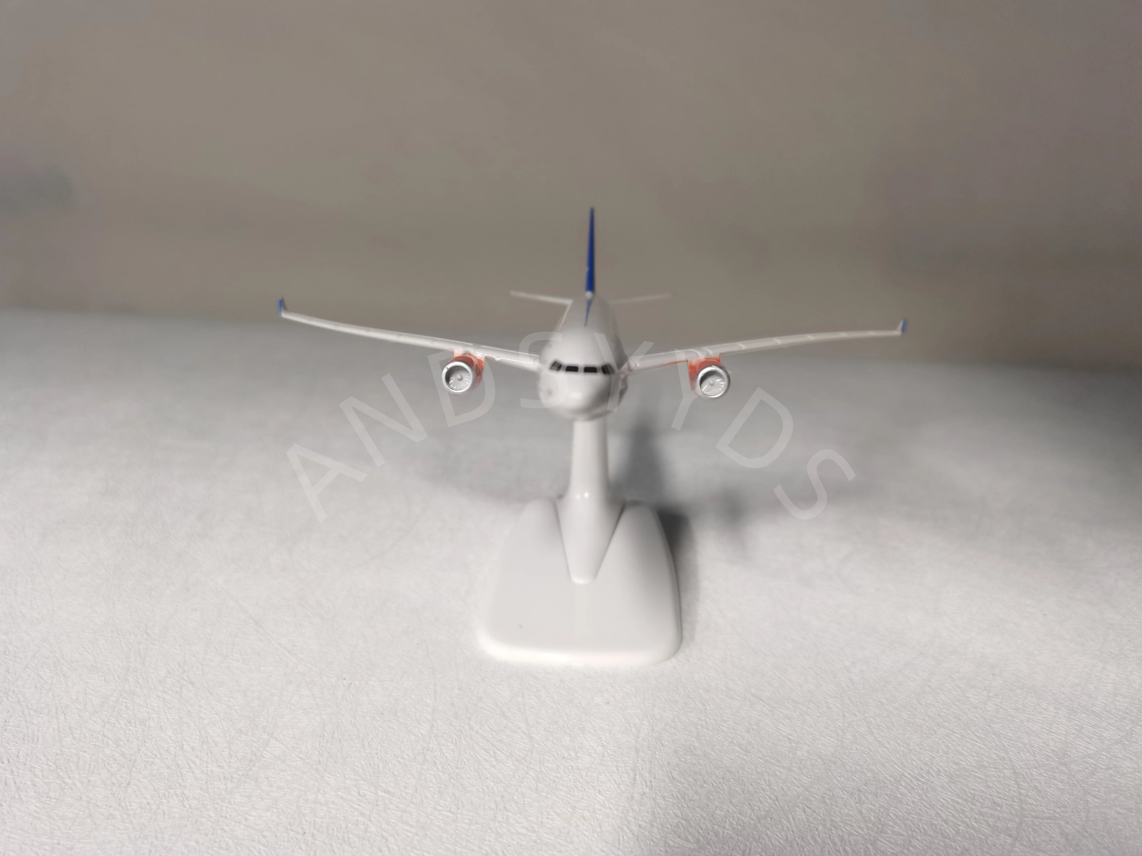 Decoration Model Toys 16CM 1/400 SAS A330 Model Star Alliance Airlines W Base Metal Alloy Aircraft Plane Collectible Display