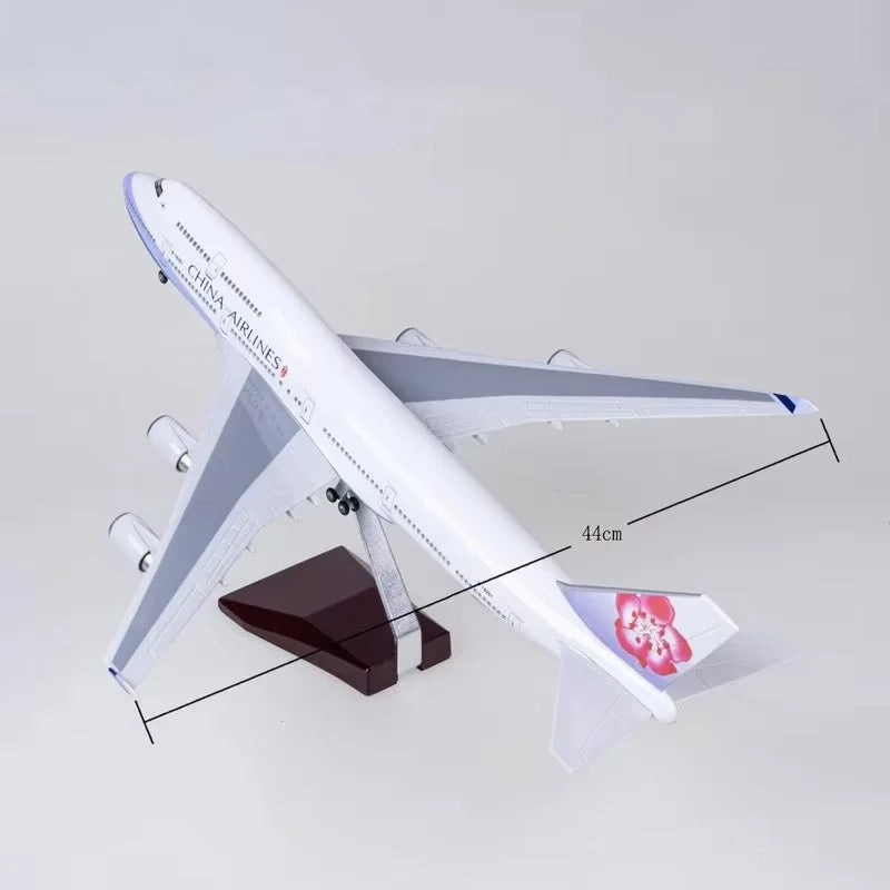 1/150 Scale Model Airplanes B747 China Airlines 47cm Resin Plane Model	W Light And Wheel Landing Gears Child Toy Plane Collected
