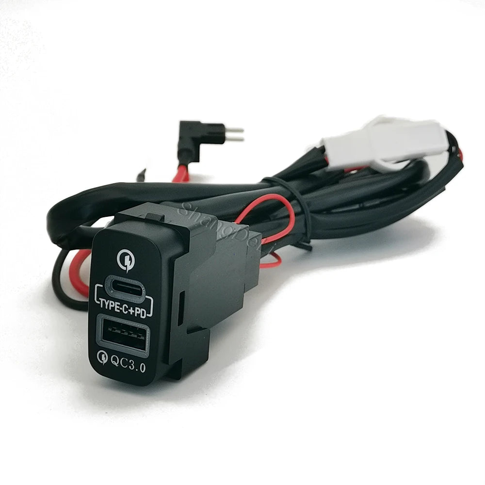 Car Red Light Dual USB TYPE-C PD Charger Adapter Phone Charger For Mitsubishi Outlander Lancer Pajero V73 V93 V97 Accessories
