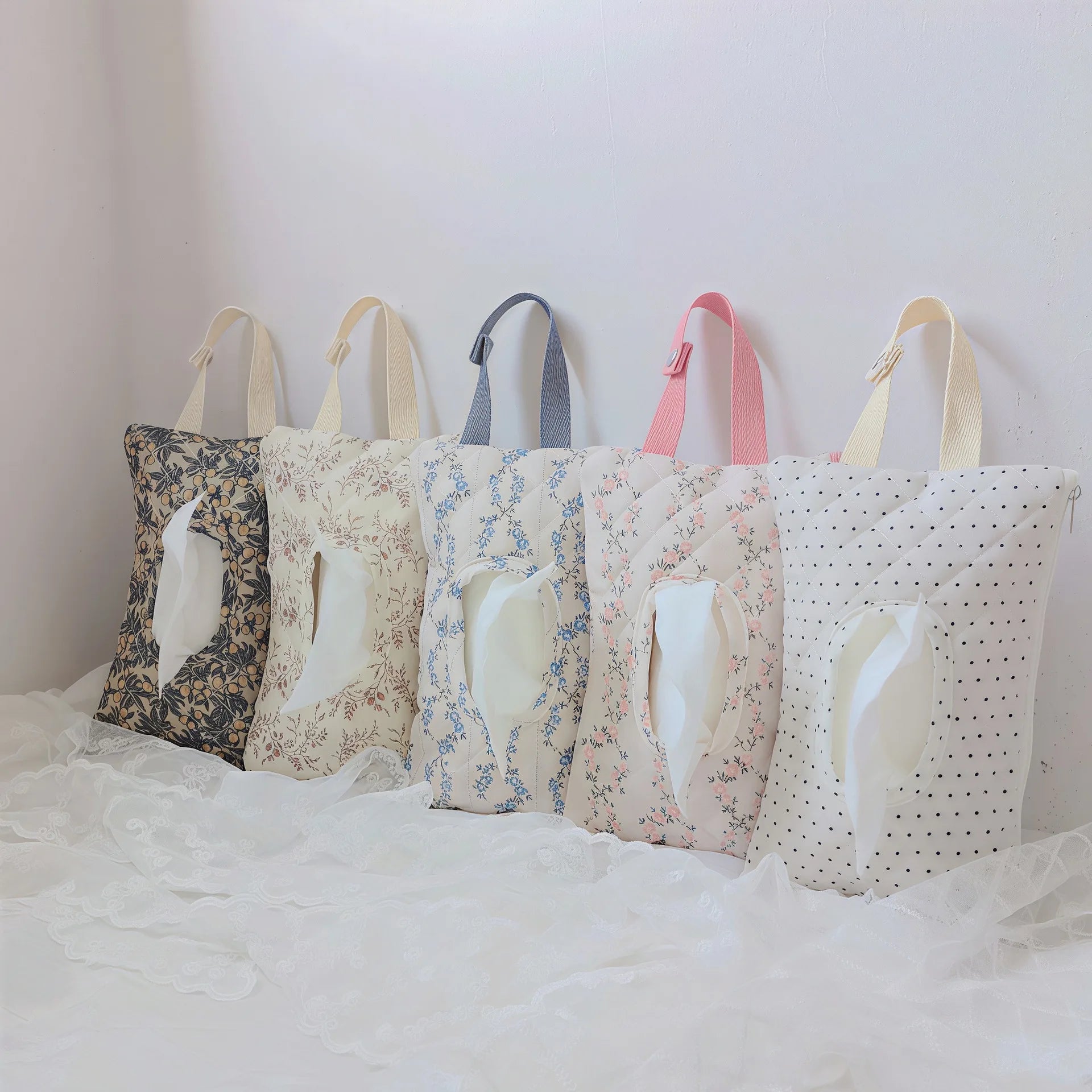 Print Baby Stroller Hanging Bag Tissue Box Wet Wipes Case Flip Cover Portable Paper Holder Removable Napkin Storage Box