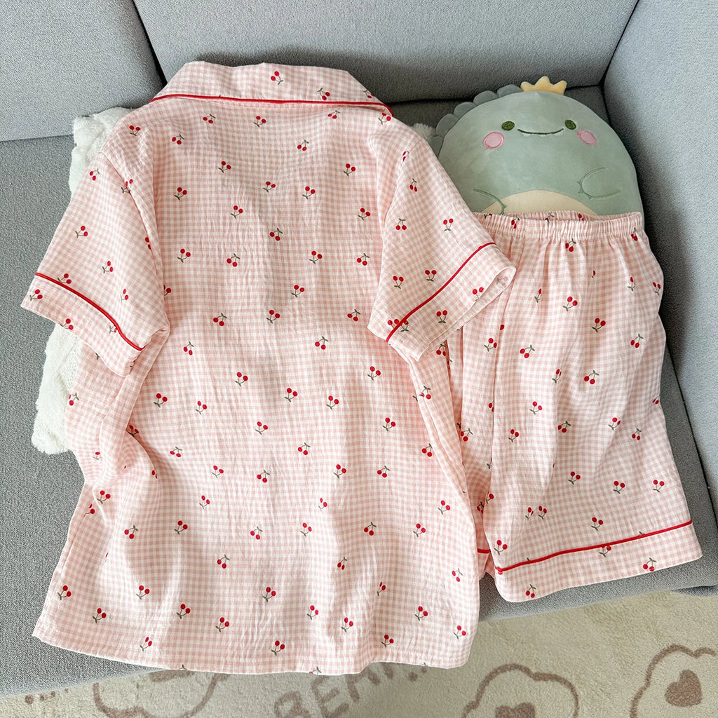 Women's Summer Thin Pajamas with Plaid Cherry Pattern, Short-Sleeved Shorts, Sweet and Cute, Can Be Worn Outside in Summer, Two-Piece Home Wear Set