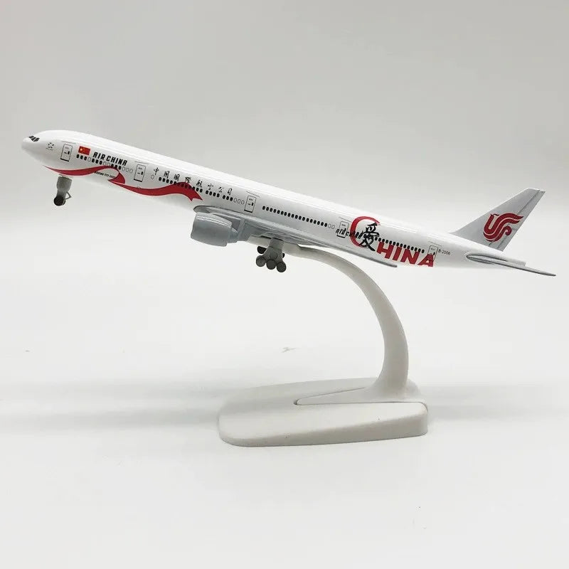1/400 Scale 20CM Alloy Antonov An-225 "Mriya" A380 330 747 777 Airplane Diecast Model Child Toy For Gift Collectible Miniatures