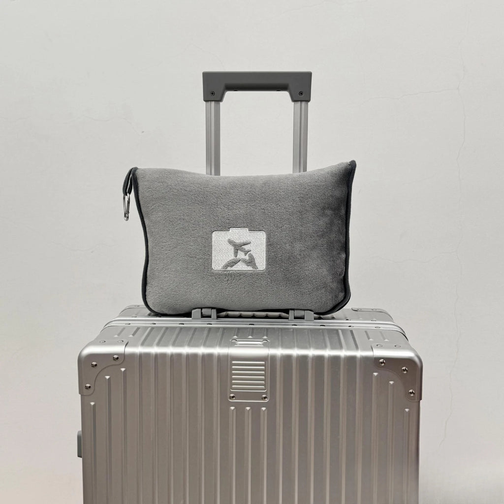 Outdoor Plane Blanket Travel Blanket Two-in-one Convenient Folding Storage Nap Blanket Flannel Lunch Blanket