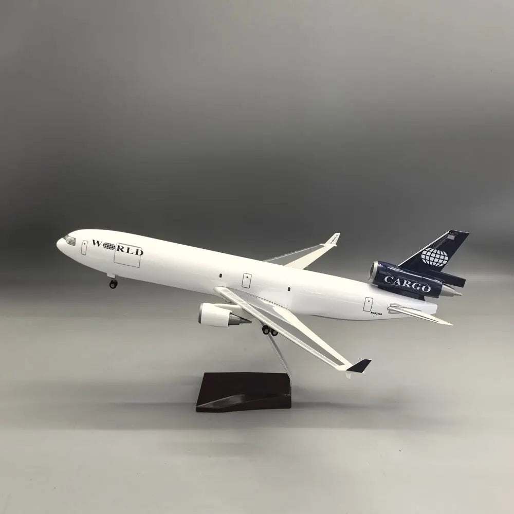 MD-11 Cargo Series Airplane Model Toy Kit 1/130 Scale Resin Diecast Plane Model with Stand For Collection display or Child Gift