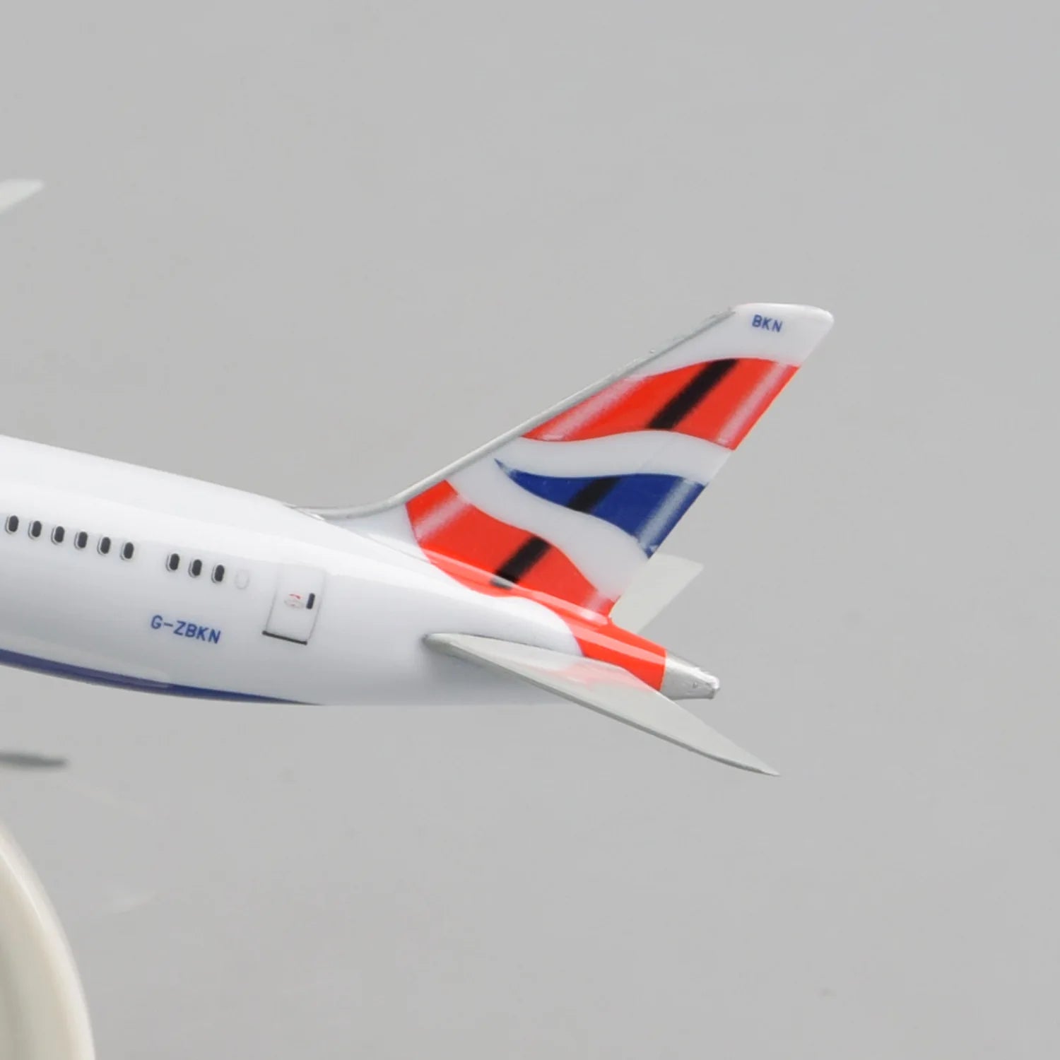 1/300 Scale 20cm Britain B787 Diecast Metal Airplane Model Toy Kits with Stand for Collections Displays or Boy Gift
