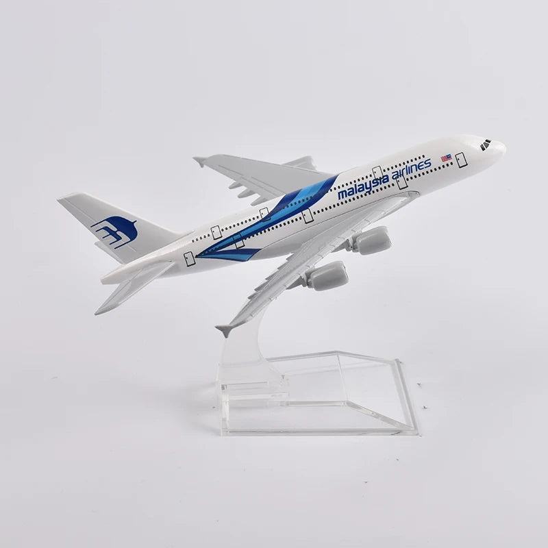 JASON TUTU Malaysia Airlines Airbus A380 Airplane Model Aircraft Diecast Metal 1/400 Scale Planes