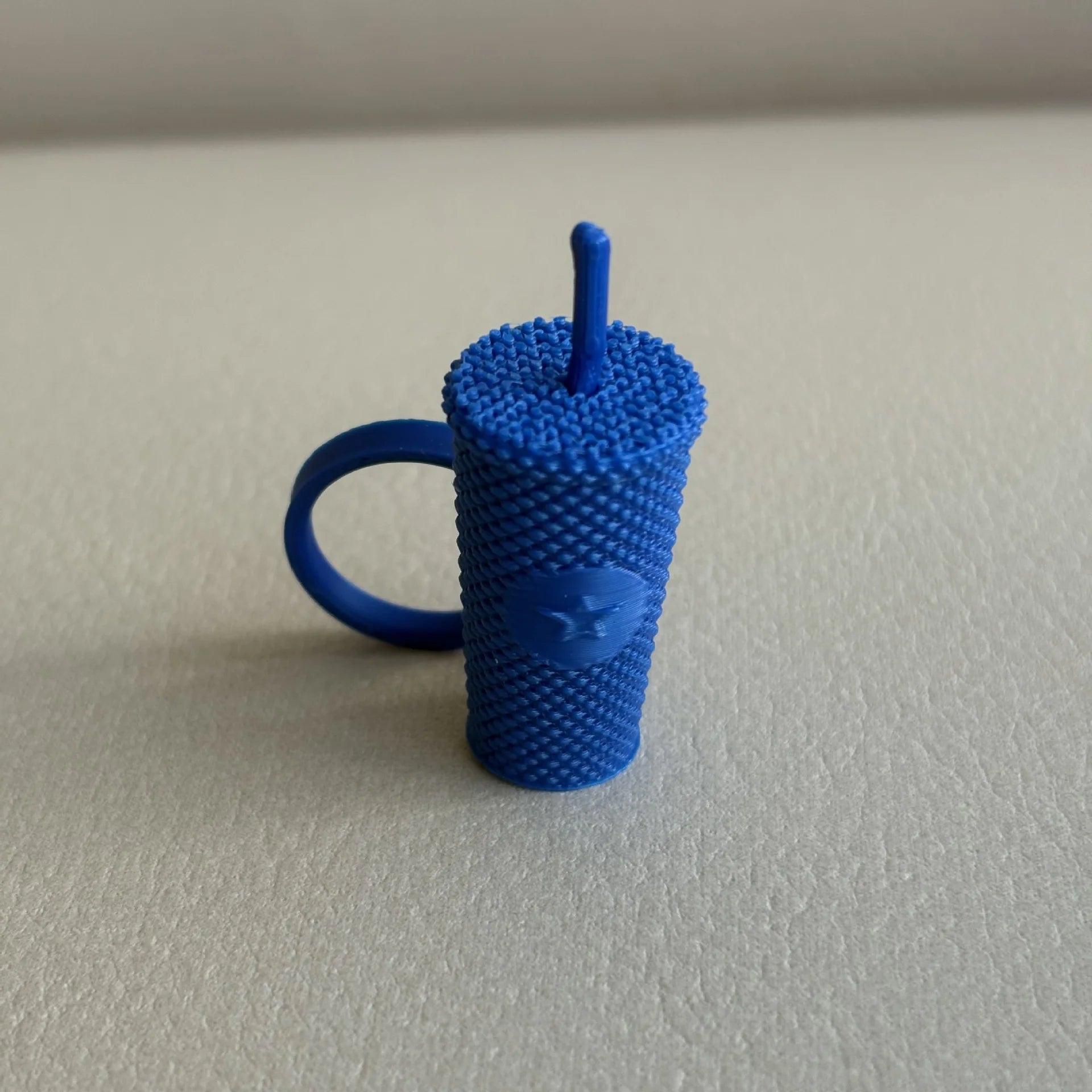 For labubu Miniature Water Cup Clothing Decoration Accessories Can Be Fixed On The Arm For Labubu Water Cup