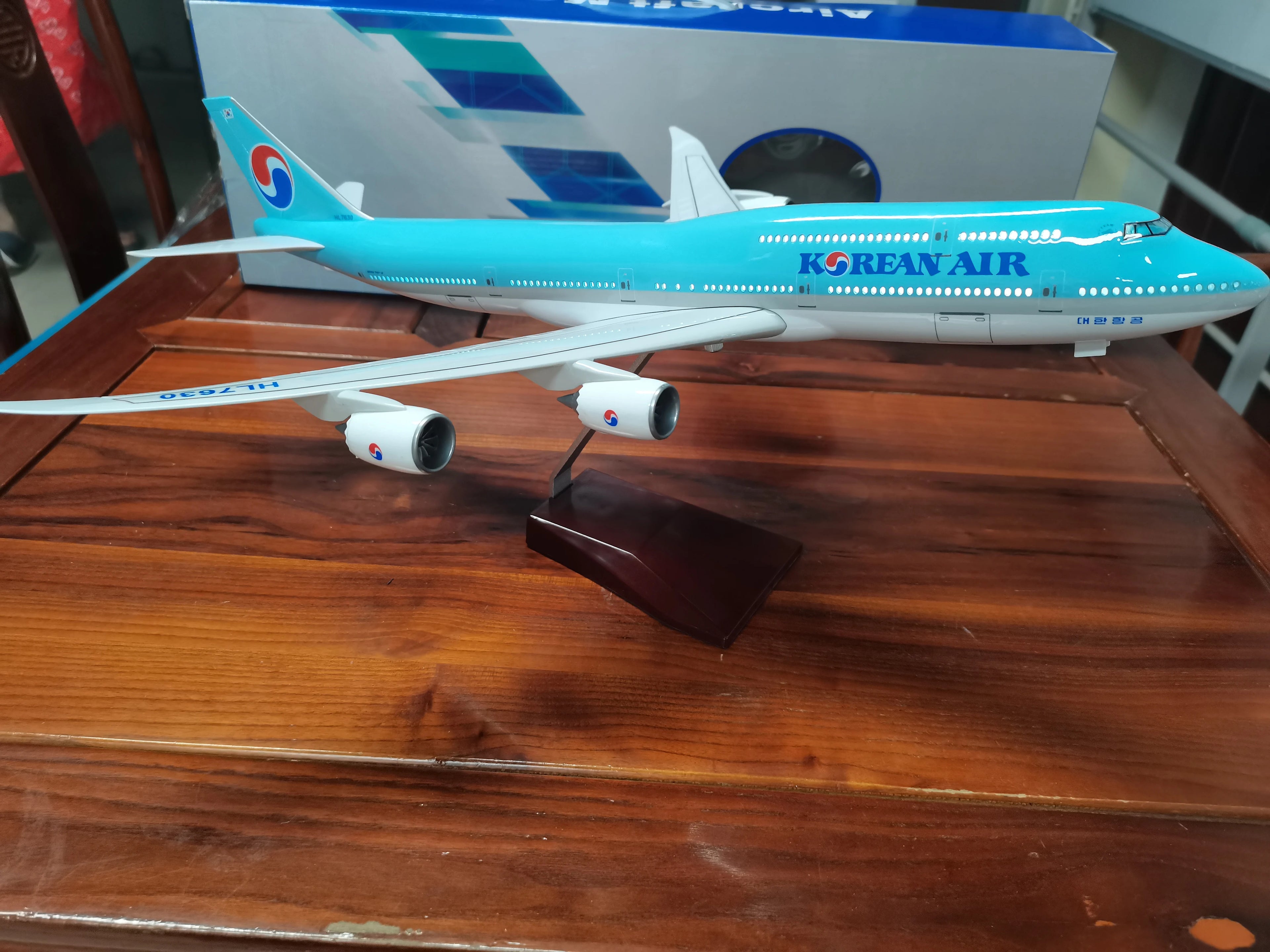 B747 Korean Air Airplane Model 47cm Planes Model 1:150 Scale Resin Diecast Aircraft Model Collectible Miniatures Adults Fun Gift