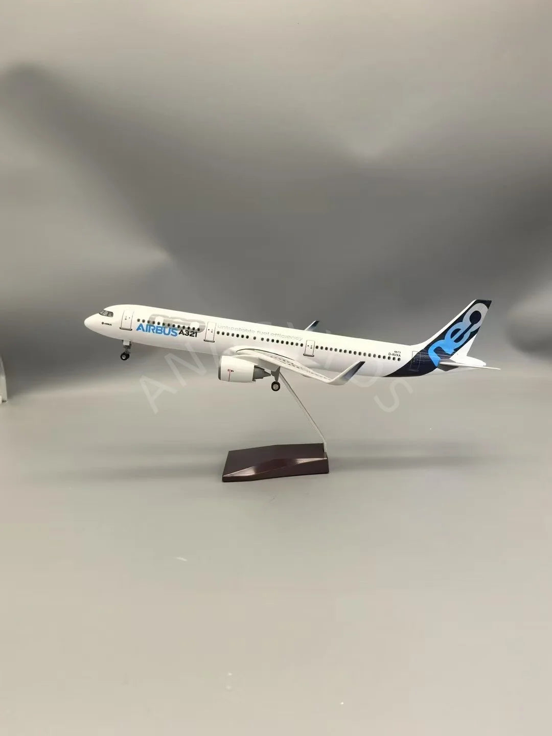 44CM Scale Aircraft 1/100 A321 neo Prototype Model Airplane Resin 321 collectible miniatures Model toys for children Collected