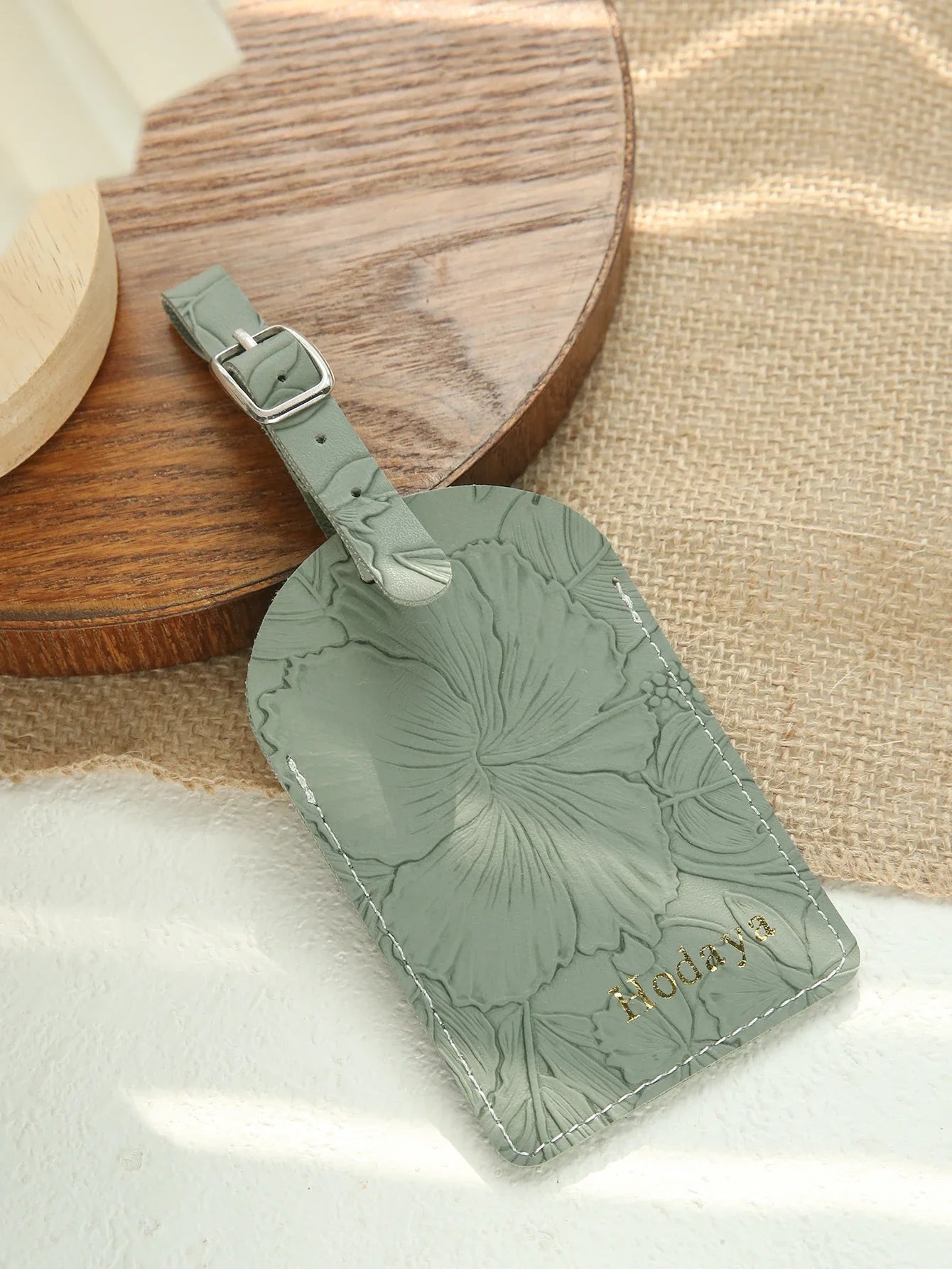 1PC Custom Name Luggage Tag for Suitcases with Carving Flower Patterns Personalized Vegan Leather Tag With Privacy Name Card