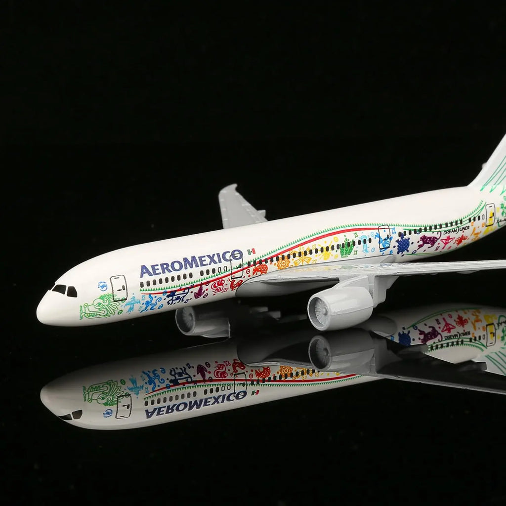 16cm Toy Airplane Model Aeromexico B787 Diecast Metal Airplane Model Kits with Stand for Collections and Displays or Boys Gift
