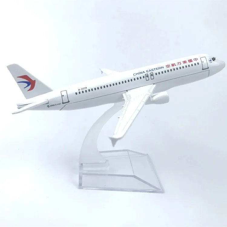Toy 16CM A320 Series Aircraft Model Diecast Alloy Airplane ﻿320 1/400 Scale With Plane Base Adult Children Gift