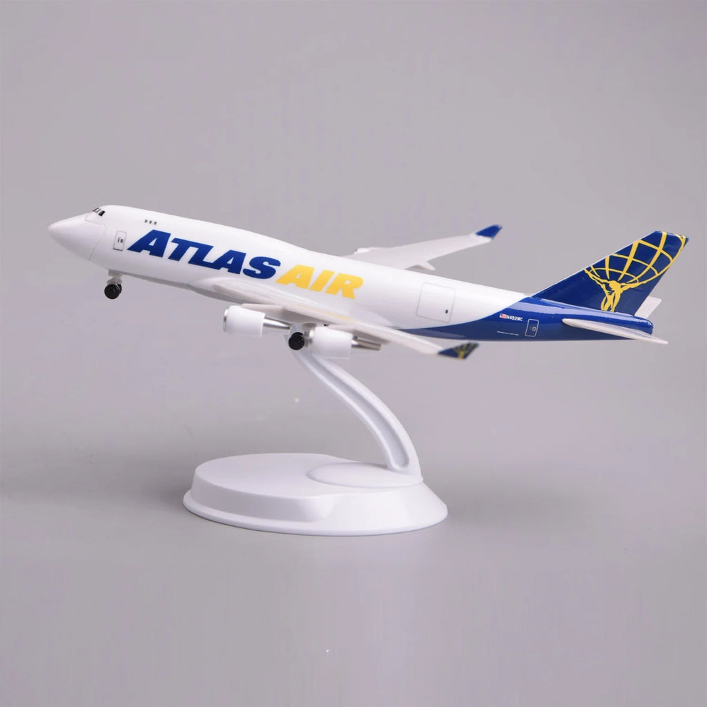 20CM Scale ABS Atlas Air Cargo B747 Airlines Openable Cargo Door Model Miniature Airplane Toy Model For Collections and Displays