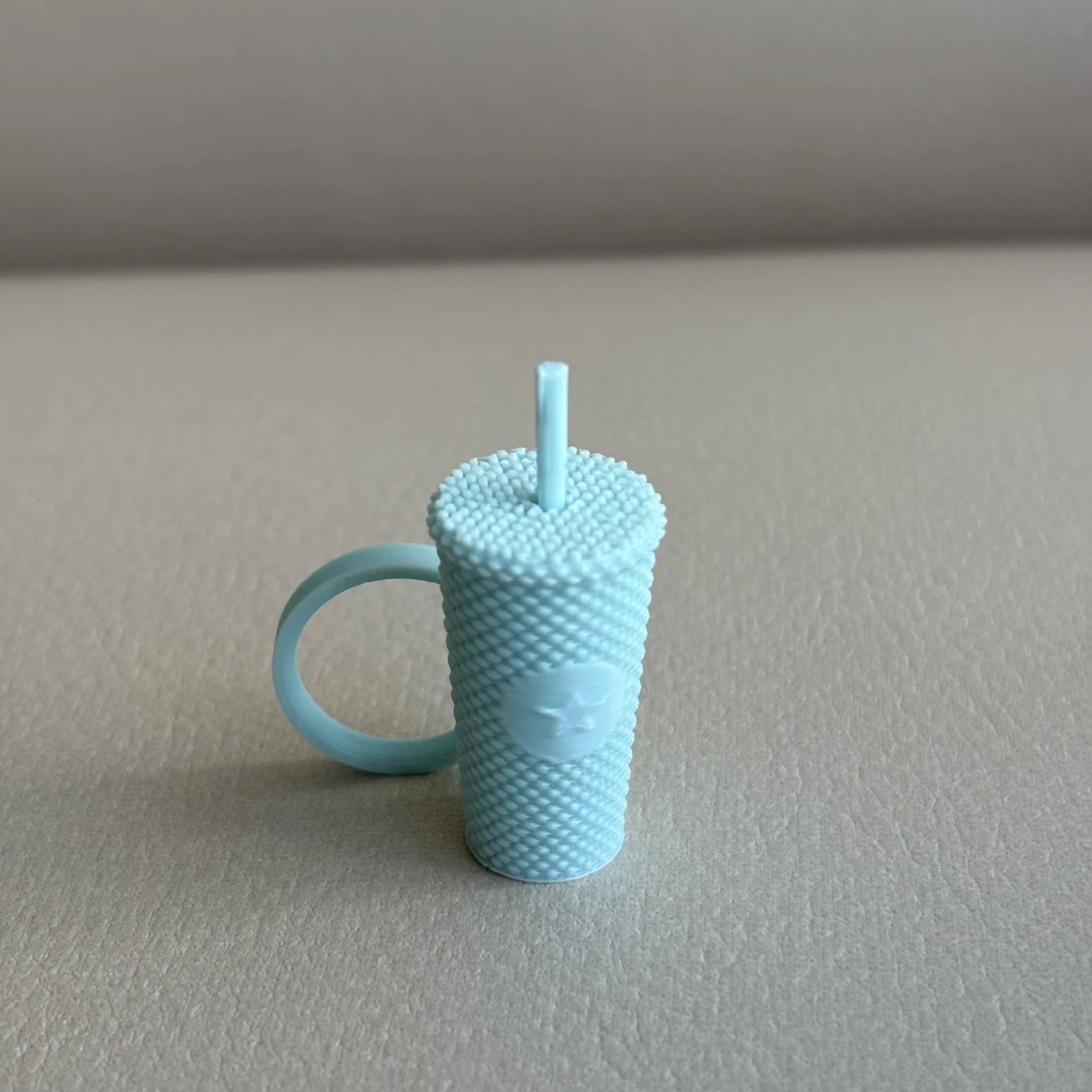 For labubu Miniature Water Cup Clothing Decoration Accessories Can Be Fixed On The Arm For Labubu Water Cup