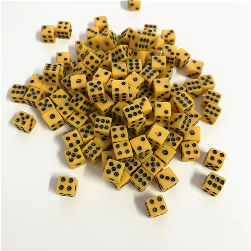 50Pcs/lot 8*8*8mm 6colors Plastic White Gaming Dice Standard Six Sided Cube For Decider Birthday Parties Board Game