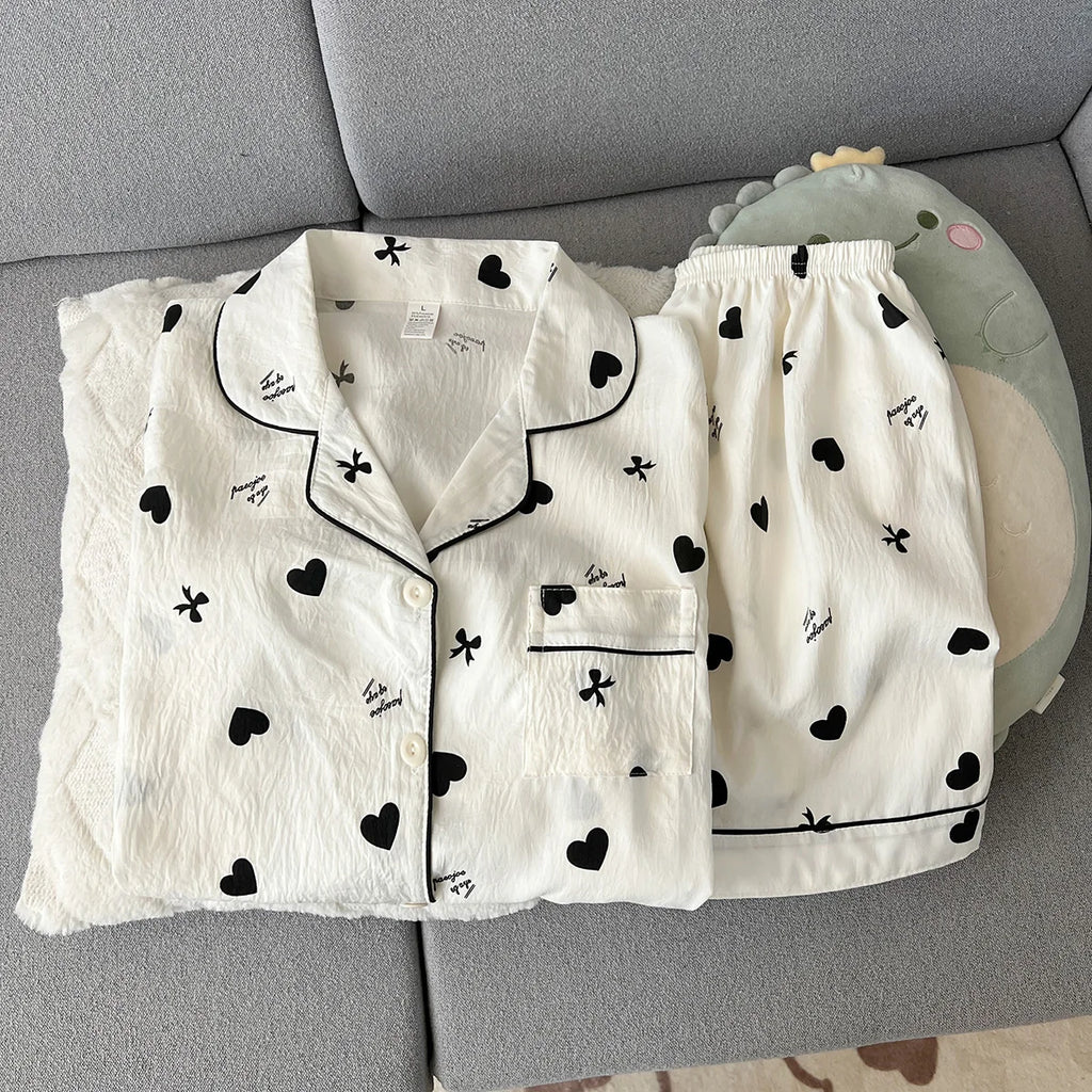 Women's Summer Thin Pajamas with Heart-Shaped Pattern, Short-Sleeved Shorts, Sweet and Cute, Can Be Worn Outside in Summer, Two-Piece Home Wear Set