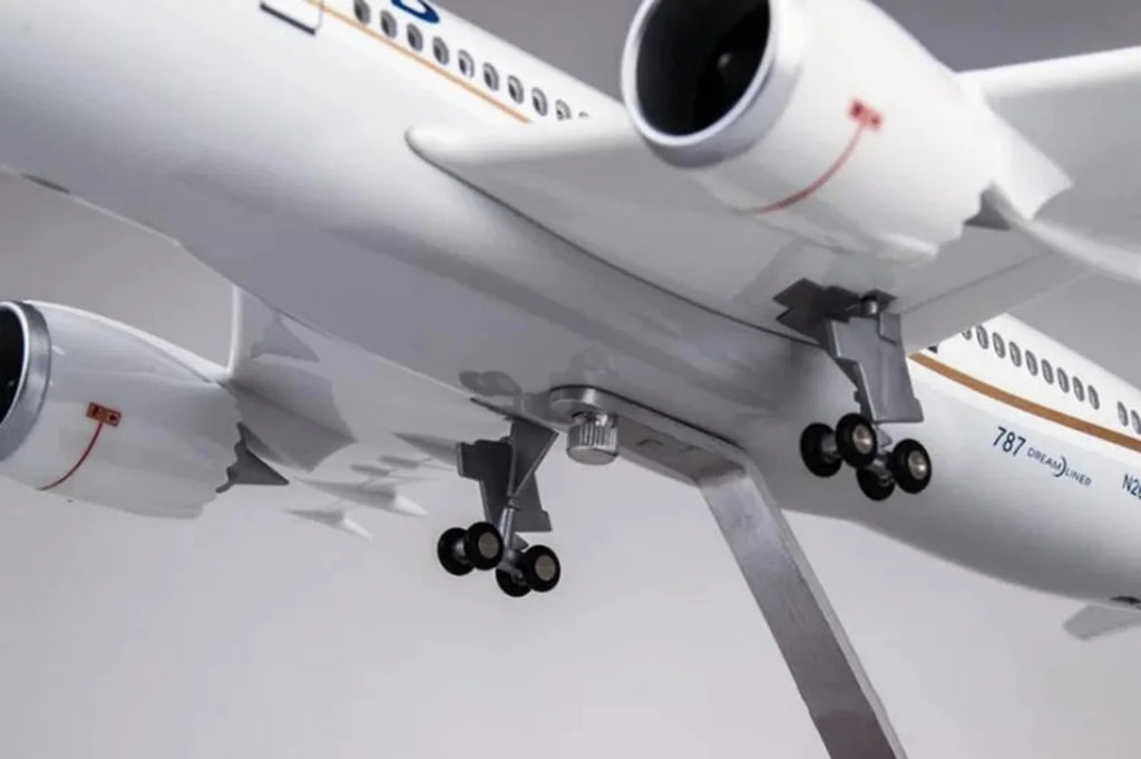 43cm 1:130 Scale Plane B787 United Airlines Airplane Model Resin With Lights & Wheels Die-cast Aircraft Toys Child Assemble Gift