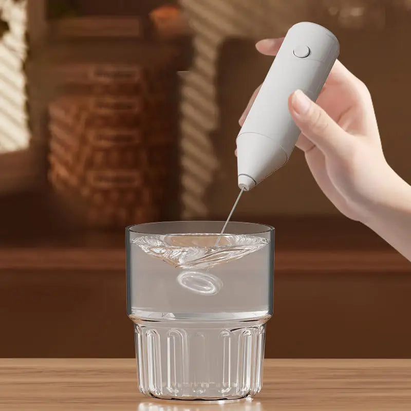 Handheld Electric Egg Beater Foamer Mini Battery Powered Milk Frother Coffee Drink Mixer Milk Foamer Kitchen Tools