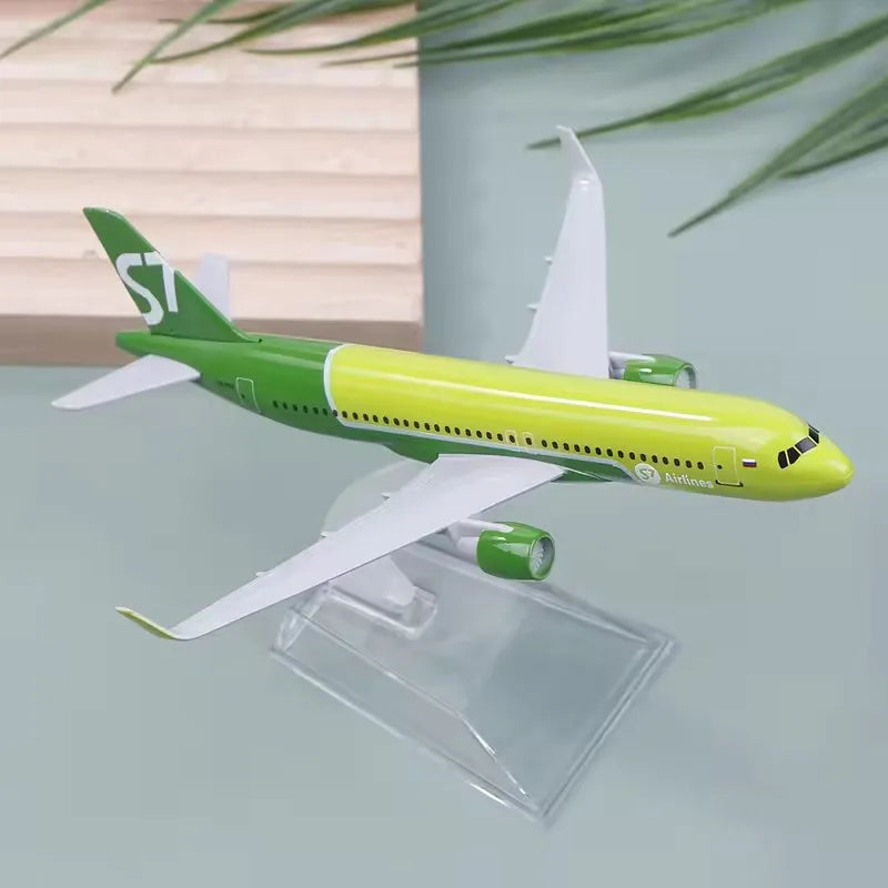 Alloy Model 16cm Airbus A320 Siberia Russia S7 1:400 Scale Metal  Aircraft Replica Diecast Model Aviation Plane Collectible Toys
