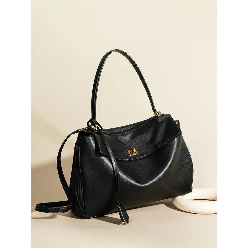 New Women's Large Capacity Leather Rodeo Bag Fashion Advanced Lock Design High Sense Underarm Shoulder Bag