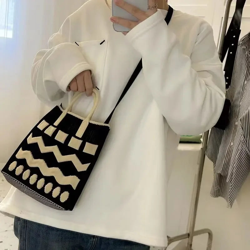 Fashion Contrasting Colors Handbag Knit Playful Lovely Bag Sweet Crossbody Bags for Women Wave Purses and Handbags