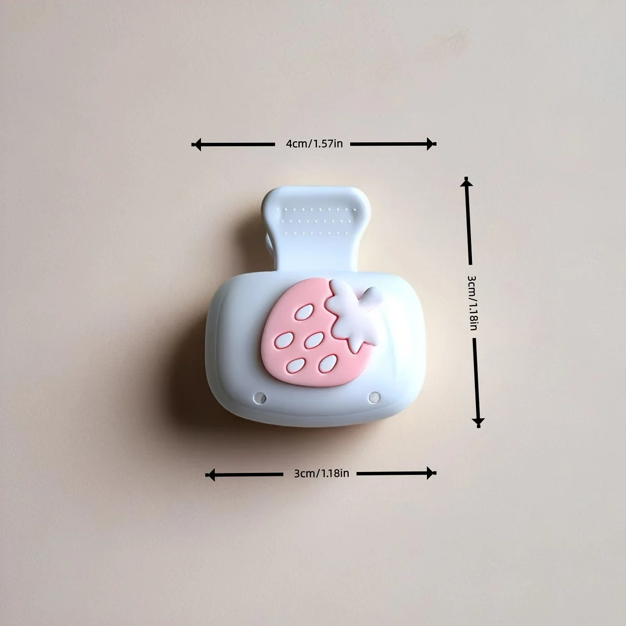 2Pcs Strawberry Shaped Toothbrush Clip with Dust Cover, Bathroom Toothbrush Protective Cover, Essential for Home and Travel