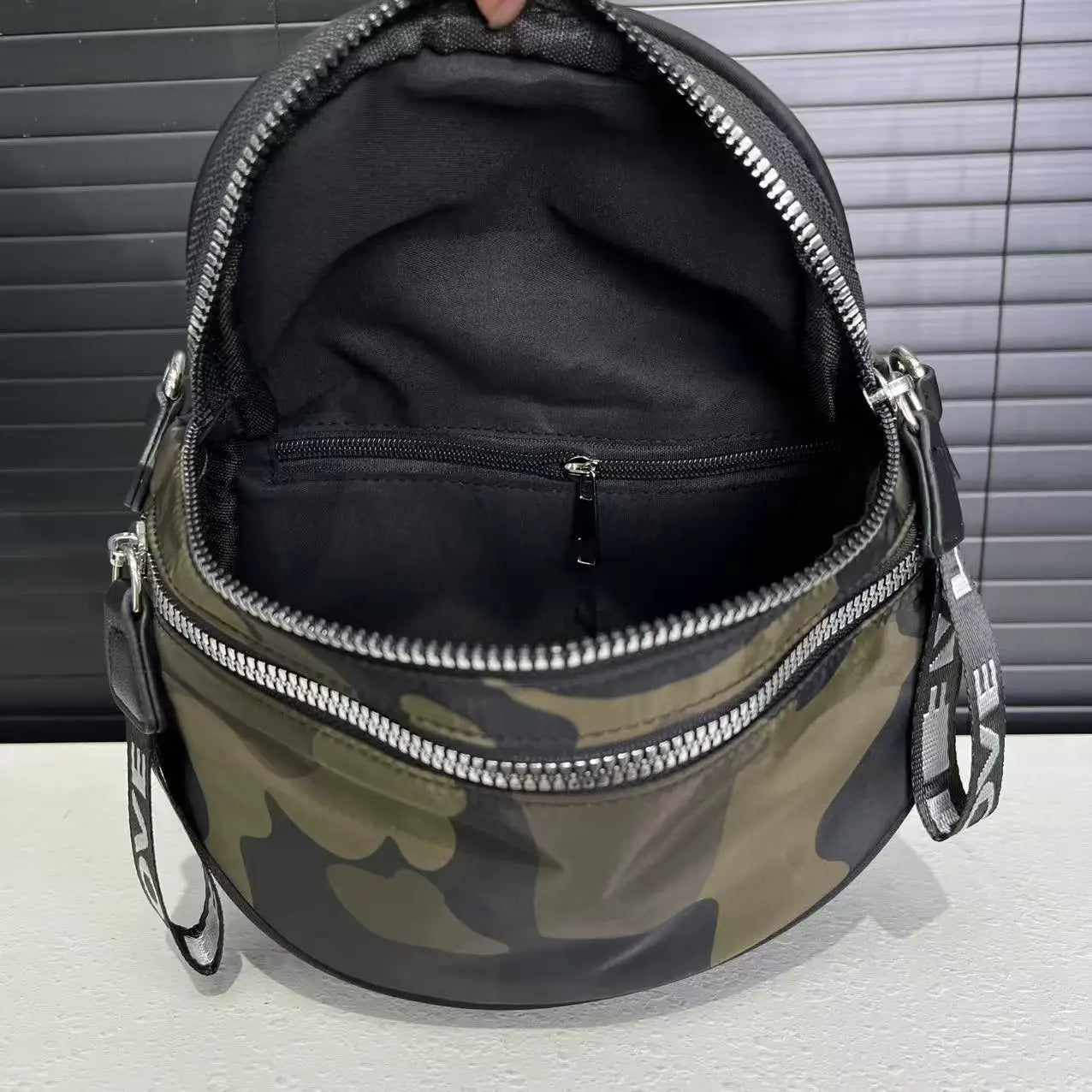 Ladies' fashionable nylon lightweight chest bag with multiple pockets, semi-circular casual sports running crossbody bag