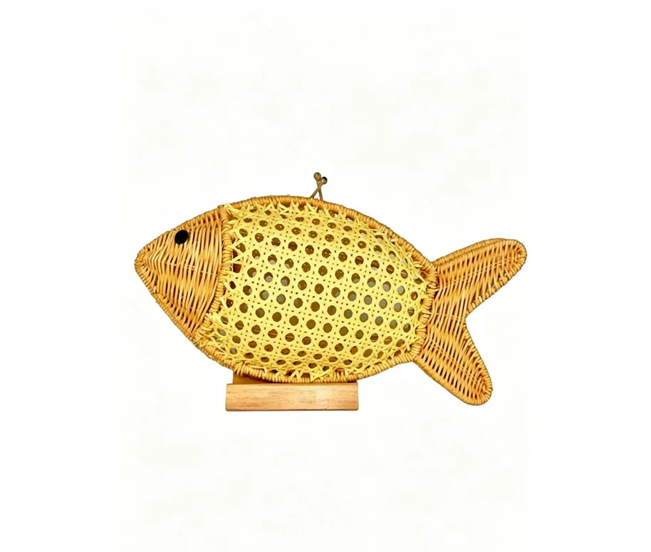 Fish Shaped Rattan Woven Handmade Clutch Purse,Women Fruit Vegetable Basket Evening Bag,Lightweight Boho Summer Beach Hand Bag