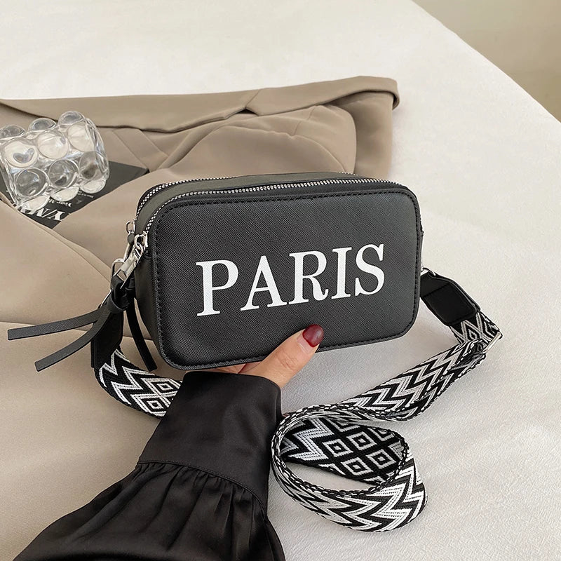 Women's simple and versatile textured shoulder messenger bag European and American retro casual commuter camera bag