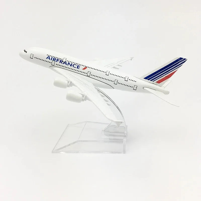 1/400 Scale Plane Model A380 Airways Series Alloy Aircraft Diecast 16cm A380 Airplane Models Children Toys Souvenir Decoration