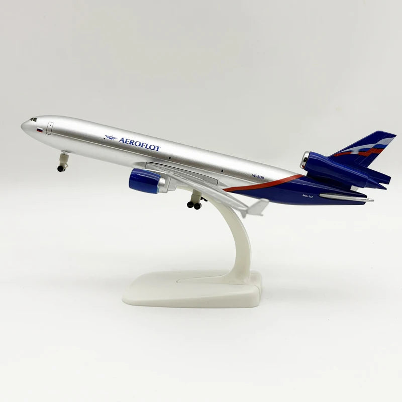 Scale Aircraft 20CM Russia Air MD-11 Airplane Model Diecast Metal Airplane Model Kit With Stand For Display Collection Gift