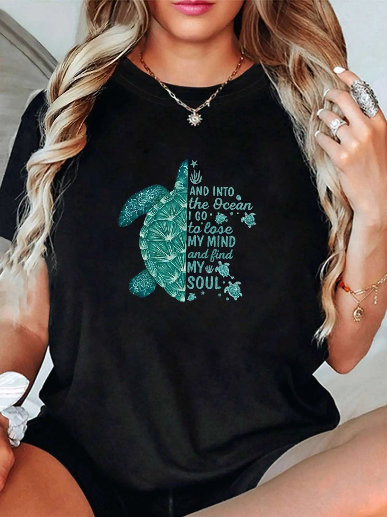 【3351213】Plus size women's round neck short sleeve T-shirt with elastic half sleeves and trendy prints