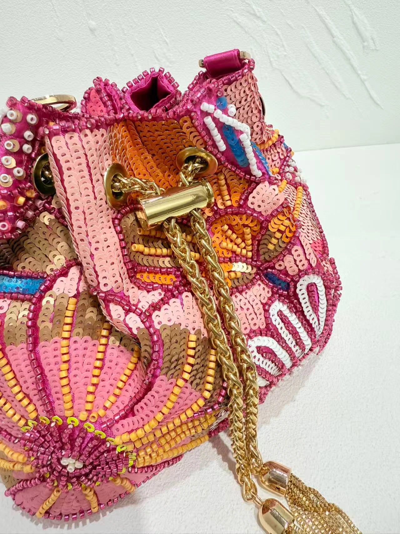 Women Bead Embroidery Shoulder Bag Women Fashionable Sequins Crossbody Chain Bucket Bag Handbag Shoulder Bags