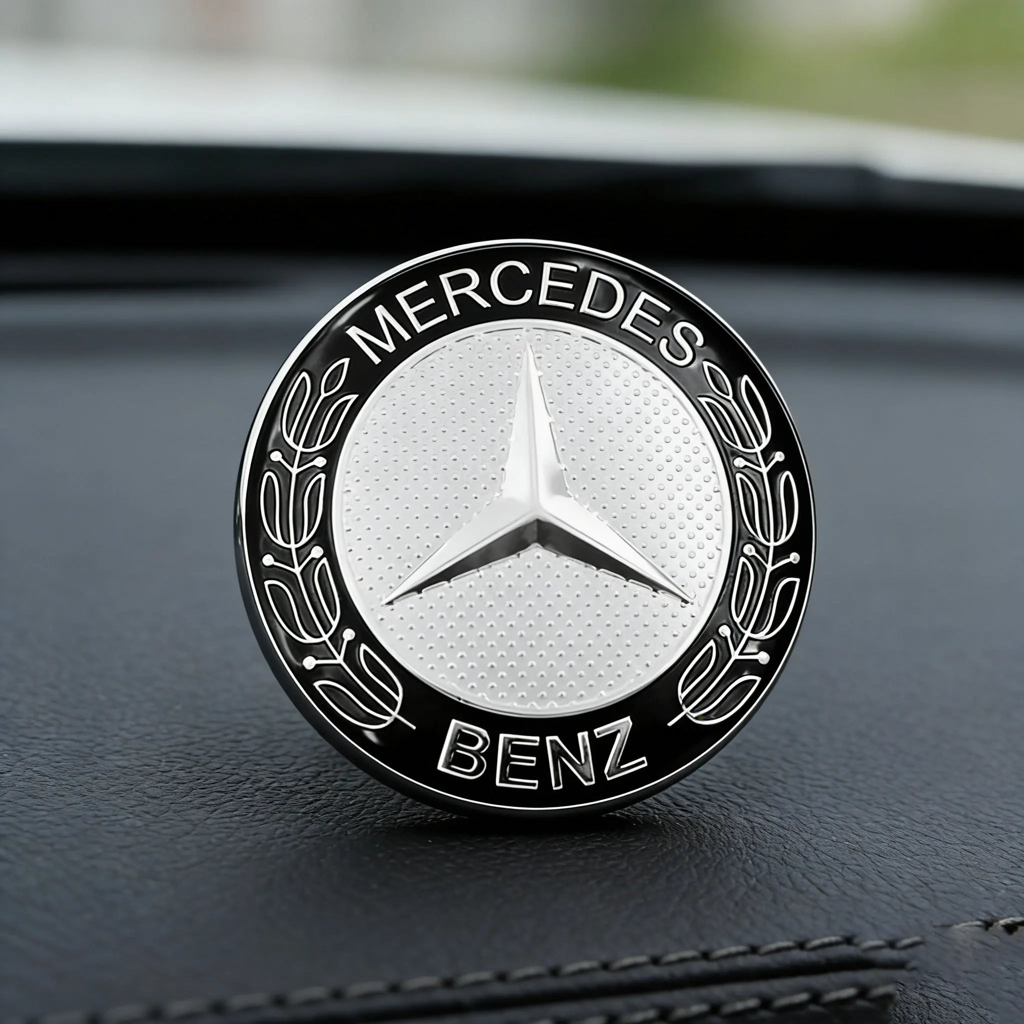 56mm Car Wheel hub Center Cap Badge covers sticker 4pcs Mercedes Benz W204 W205 W212 W213 W177 W176 W117 X253 W247