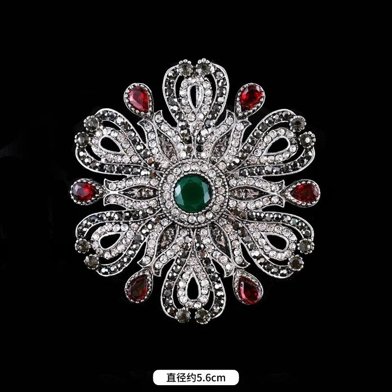 men's women's fashion crystal brooch retro metal baroque pin accessories