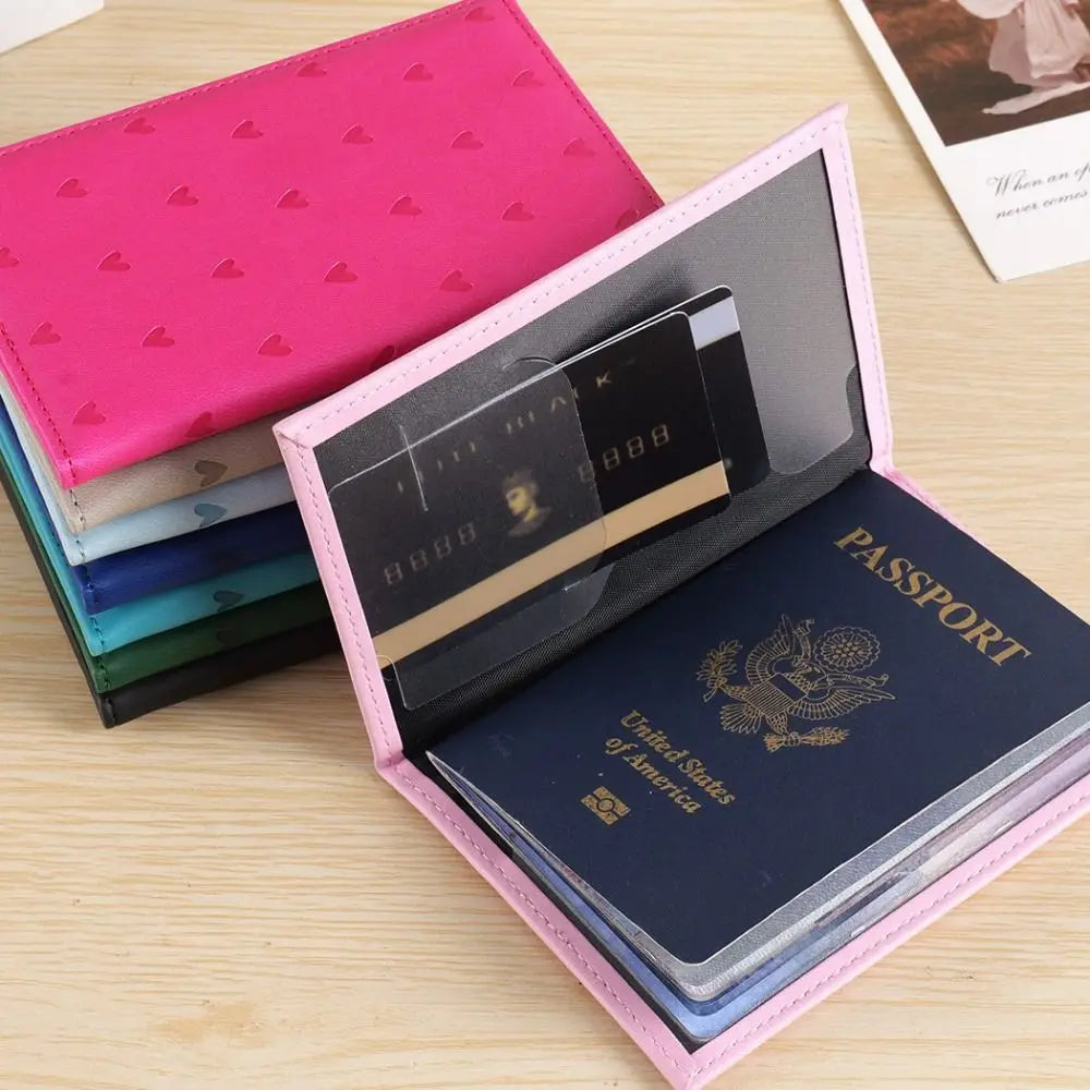 New High Quality Luxury Love Printed Passport Protective Cover PU Leather Portable Document Protector Case Cute Passport Holder