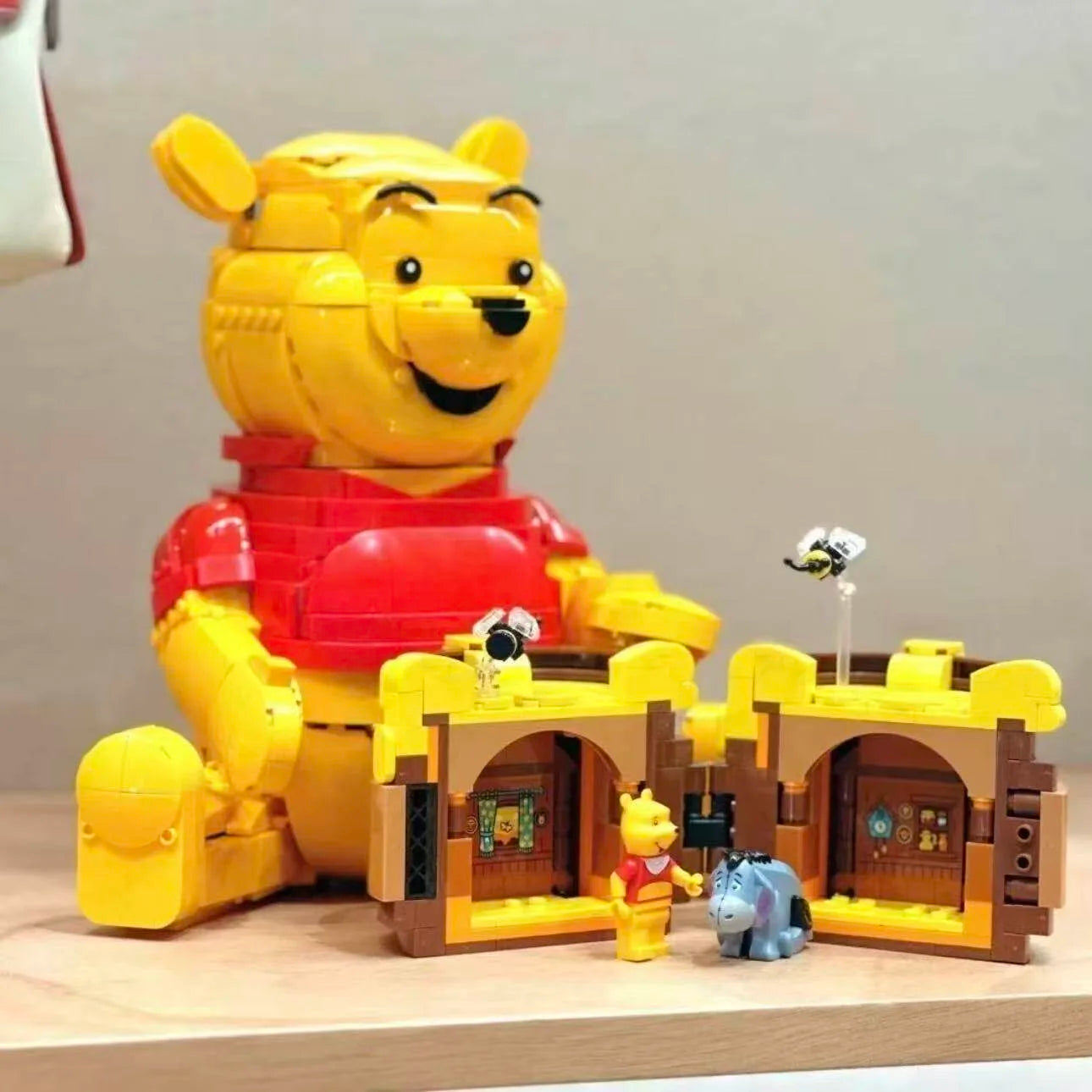 2026 cute teddy bear toy building blocks suitable for birthday, Christmas, holiday gifts, and home decoration small ornaments