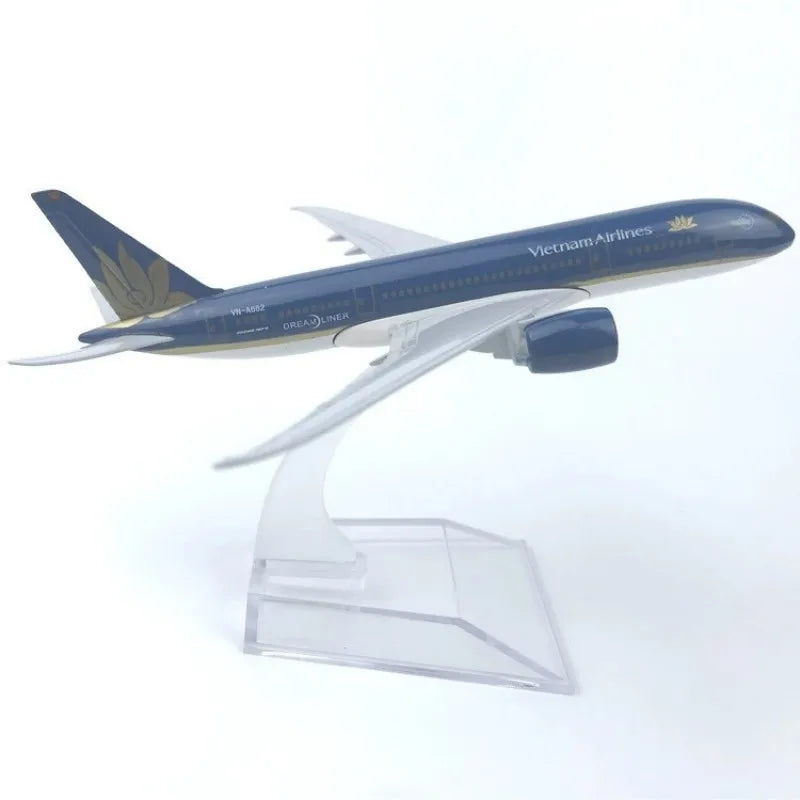 16CM Scale Plane A350 Aircraft Model Alloy Metal Diecast Airplane Toy Children Kids Gift A350 Series Miniature for Collection