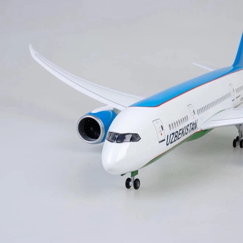 43cm Uzbekistan Airways B787 Aircraft Diecast 1/130 Scale Plane Child Toy With Lights & Wheels Miniature Airplane Aviation Gifts