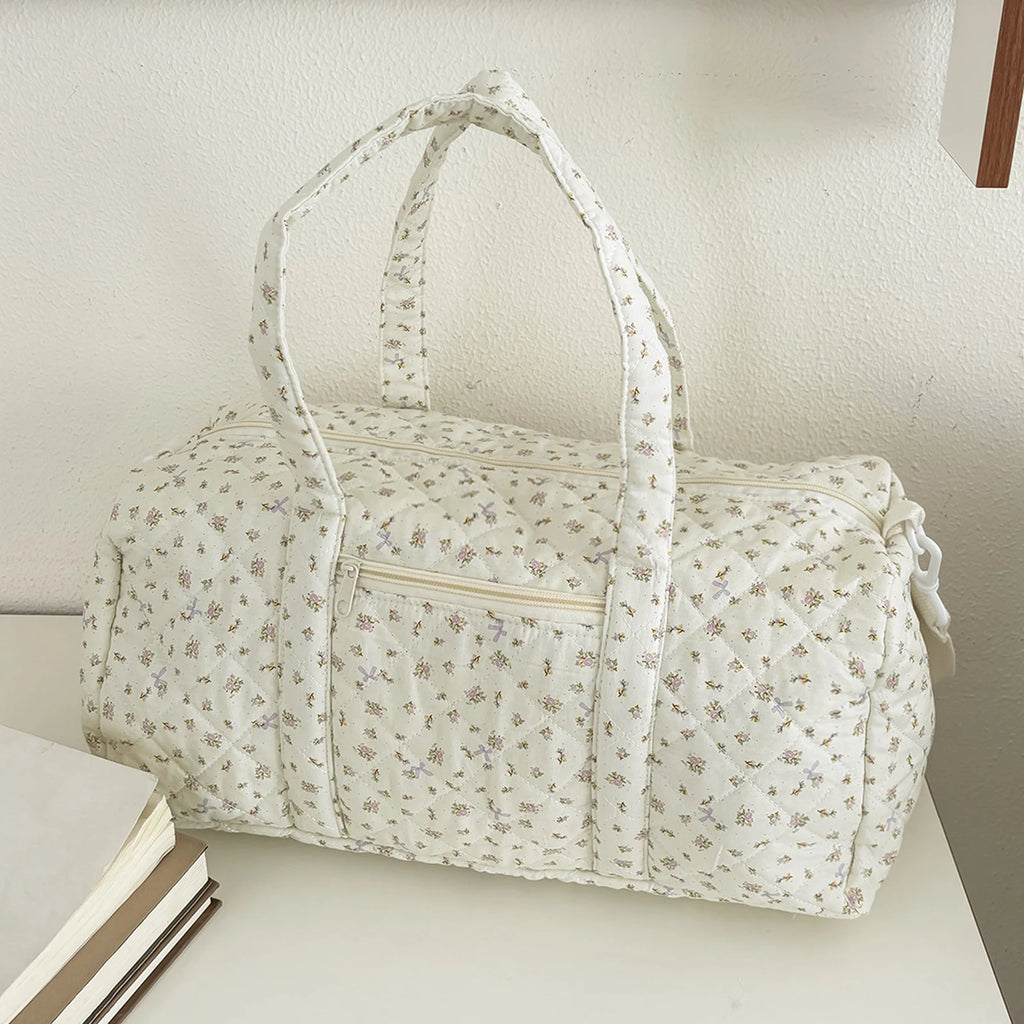 Cotton Quilted Travel Bag with Zipper Gym Bag Floral Print Overnight Bag for Women Weekend Travel Shopping